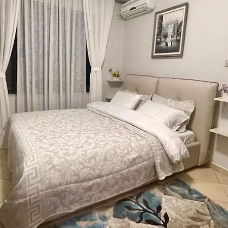 In Apartamento Tirana